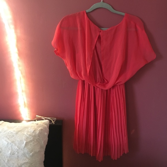 Coral Pleated Blouson Dress - Picture 3 of 8